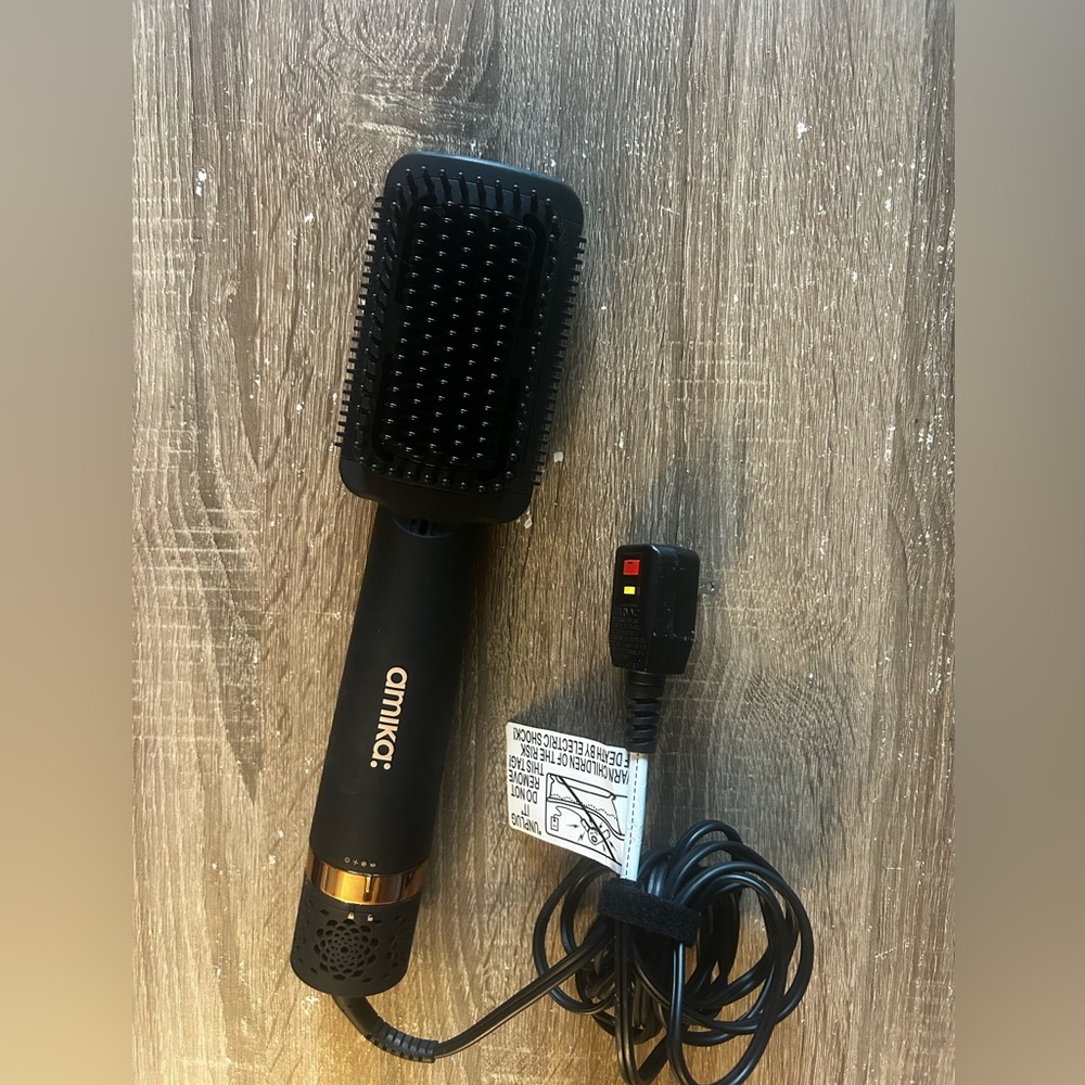 amika double agent 2-in-1 straightening blow dryer brush